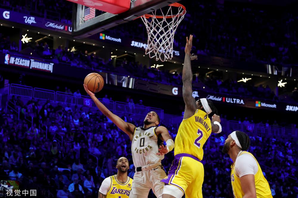 于他们在接 于他们在接